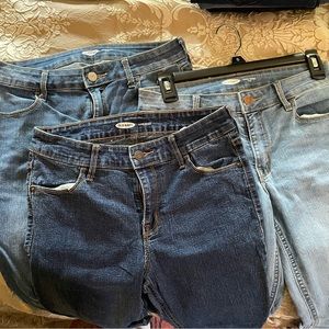 Three pairs of Old Navy Super Skinny ankle jeans size 4R